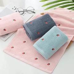 Strawberry Bath Towels